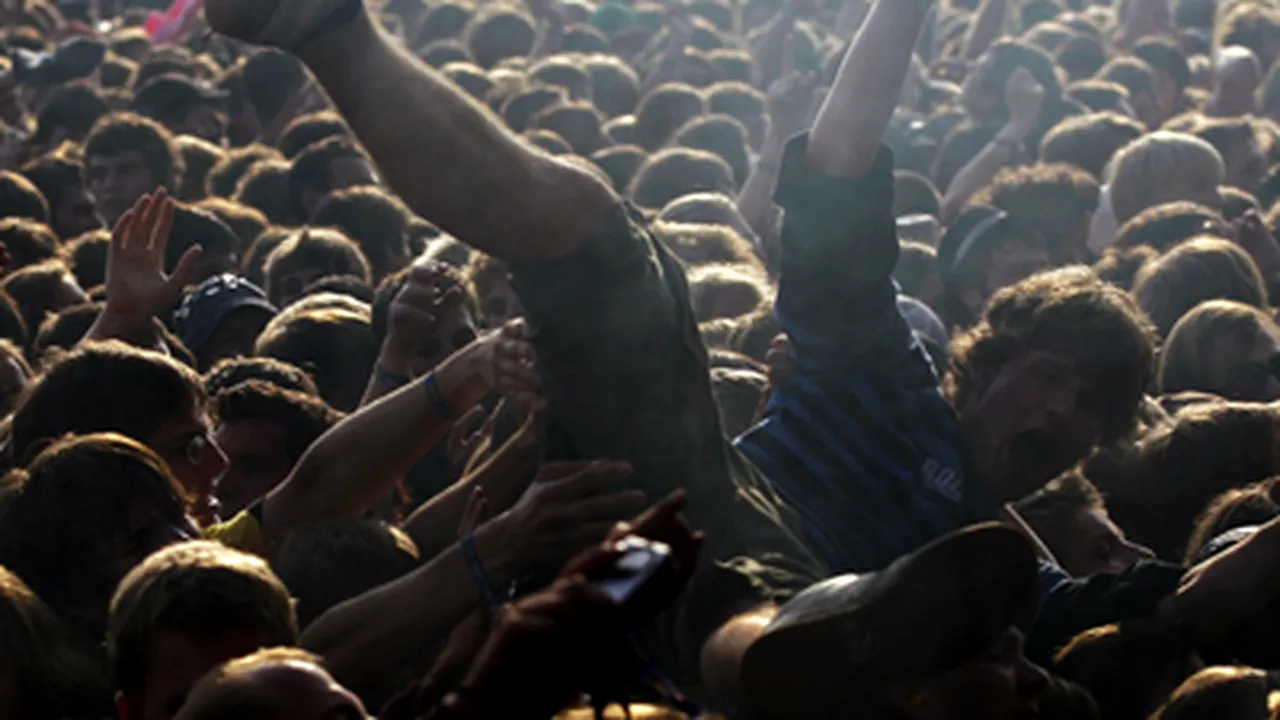 Biletele la un concert AC/DC, epuizate în câteva minute (Video)