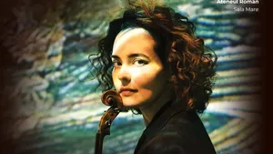 Seri muzicale de excepție la Ateneul Român: Dirijorul britanic Courtney Lewis și violonista rusă Alena Baeva