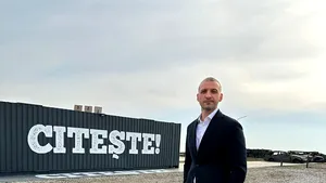 Concept educaţional original creat de Ştefan Mandachi: hub cultural şi bibliotecă ȋn container 