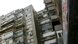 Doi copii şi bunica lor, răniţi într-o explozie produsă într-un imobil din Cisnădie. E.On Gaz Distribuţie: Cauza, o acumulare de gaze. Sursa, încă nedeterminată