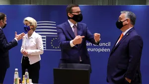 Polonia şi Ungaria contestă la Curtea de Justiţie a UE mecanismul privind statul de drept