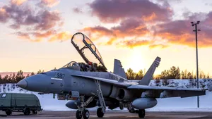Un avion de vânătoare s-a prăbuşit în Finlanda. Pilotul s-a catapultat