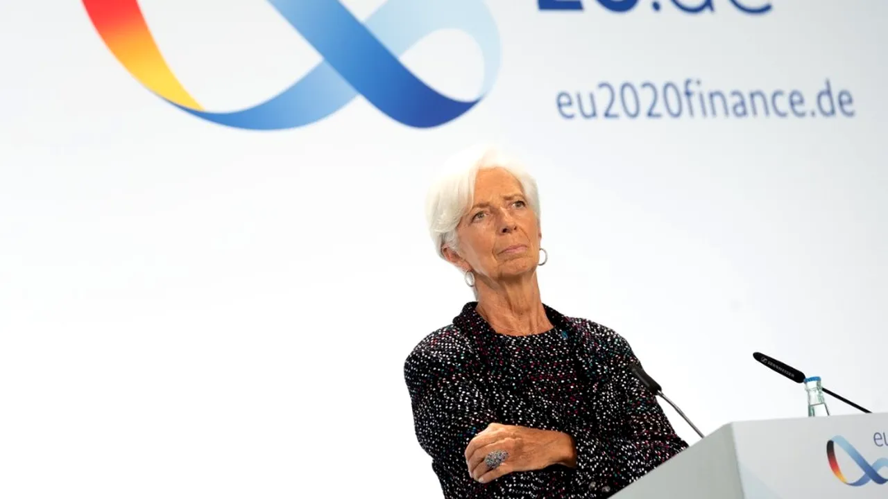 Christine Lagarde avertizează asupra efectelor economice şi sociale ale noilor restricţii