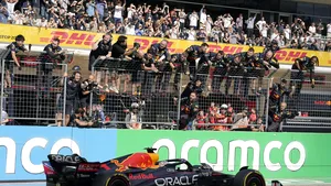 Echipa de Formula 1 Red Bull, amendată cu 7 milioane de dolari pentru încălcarea plafonului de costuri