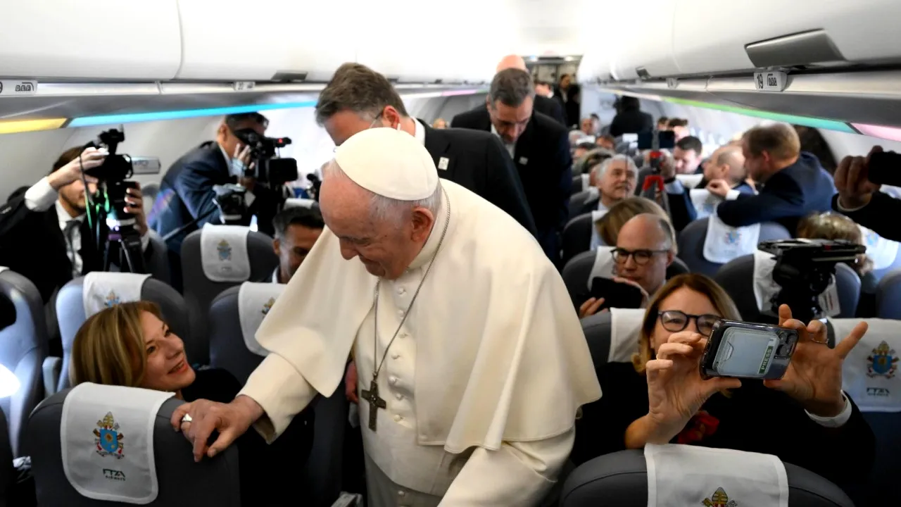 Papa Francisc a ajuns în Ungaria