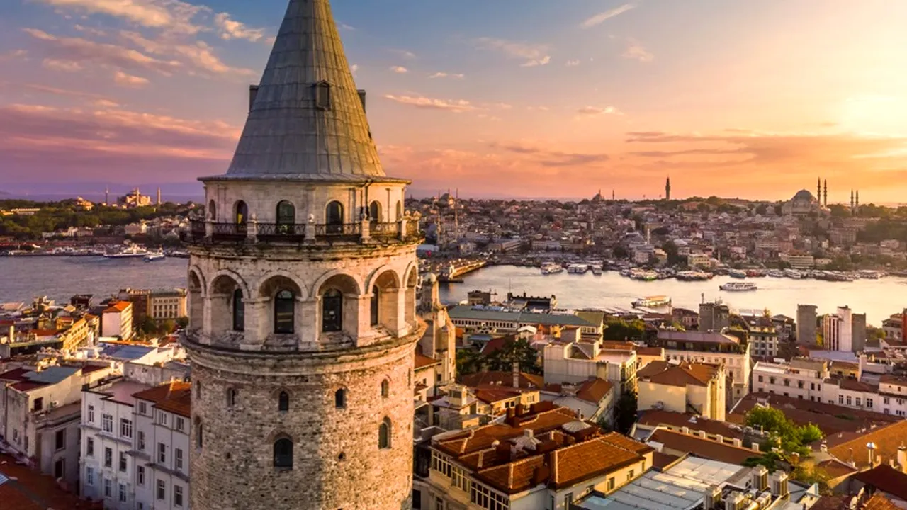 Turcia încheie al treilea trimestru din 2024 cu rezultate record obţinute în turism. Aproape 1 milion de vizitatori au venit din România