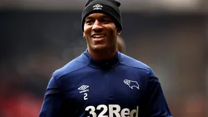 Fost jucător de la Liverpool, jefuit şi înjunghiat în plină stradă