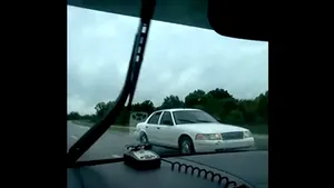 Teribilism la volan: Un şofer a condus pe autostradă cu spatele, cu 80 de km/oră - VIDEO