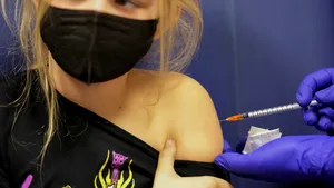 Variana Omicron afectează inclusiv copiii. Creşterea numărului de spitalizări stârneşte îngrijorări în sistemul de sănătate