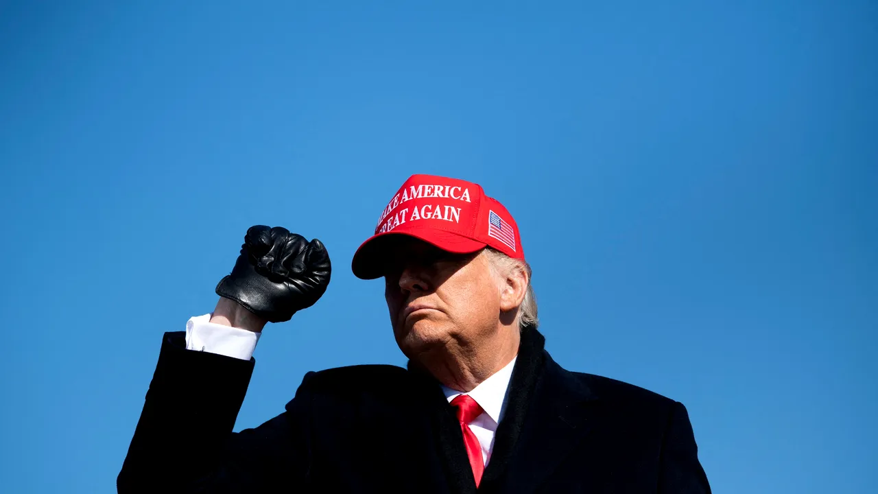 VIDEO. Trump a comentat meciul de revenire în box al lui Evander Holyfield. Cu cine ar vrea să urce în ring fostul preşedinte