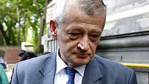 Oprescu susţine că iniţial BEM i-a acceptat candidatura