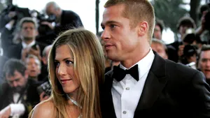 Brad Pitt o regretă pe Jennifer Aniston
