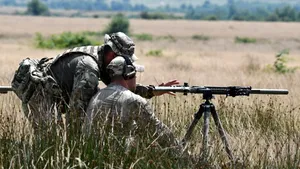 Stagiul militar voluntar în România vine cu trei salarii medii pe economie pentru patru luni
