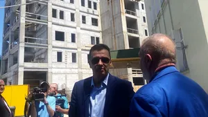 FOTO Grindeanu, supărat că noul corp al celui mai mare spital de copii din vestul ţării nu se finalizează