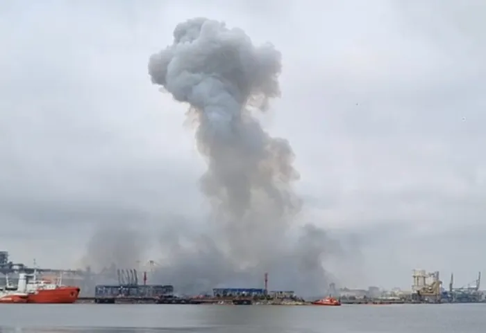 SOCIAL Alertă în Portul Constanța după o explozie. Primele informații indică o dronă marină