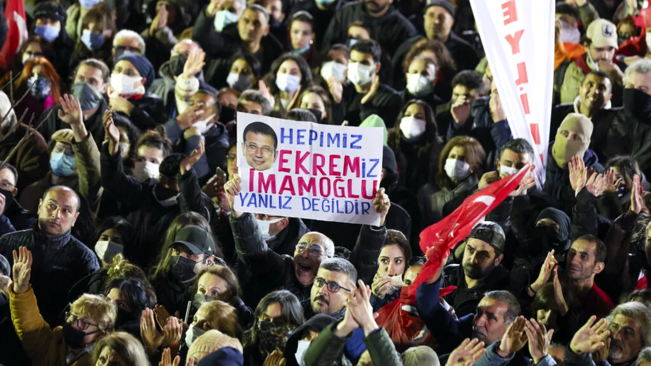 15 milioane de turci au votat în cadrul alegerilor primare simbolice ale opoziției