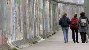 Un fost ofiţer Stasi, condamnat la 10 ani pentru uciderea unui polonez la Zidul Berlinului, în 1974