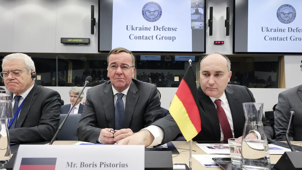 Ministrul german al Apărării: China ar trebui judecată după acţiunile sale, nu după declaraţii
