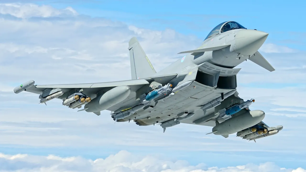 Avioane de vânătoare britanice, plecate de la o bază aeriană din România, au interceptat un bombardier rus