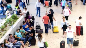 Tribunalul Bucureşti: Greva controlorilor de trafic aerian este LEGALĂ / Dragnea: Au salarii mai mari decât omologii lor din Marea Britanie