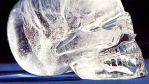 Craniul de cristal al lui Indiana Jones: O legendă fascinantă, o poveste îndoielnică