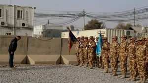 Ministrul Apărării, în vizită la militarii români din Afganistan: 