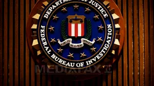 FBI: Spioni ruşi foloseau bilete, pălării sau ziare pentru a-şi disimula activităţile la New York