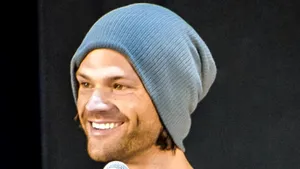 „Supernaturalul” Jared Padalecki, arestat pentru agresiune, după ce ar fi fost implicat într-o bătaie dintr-un club din Texas