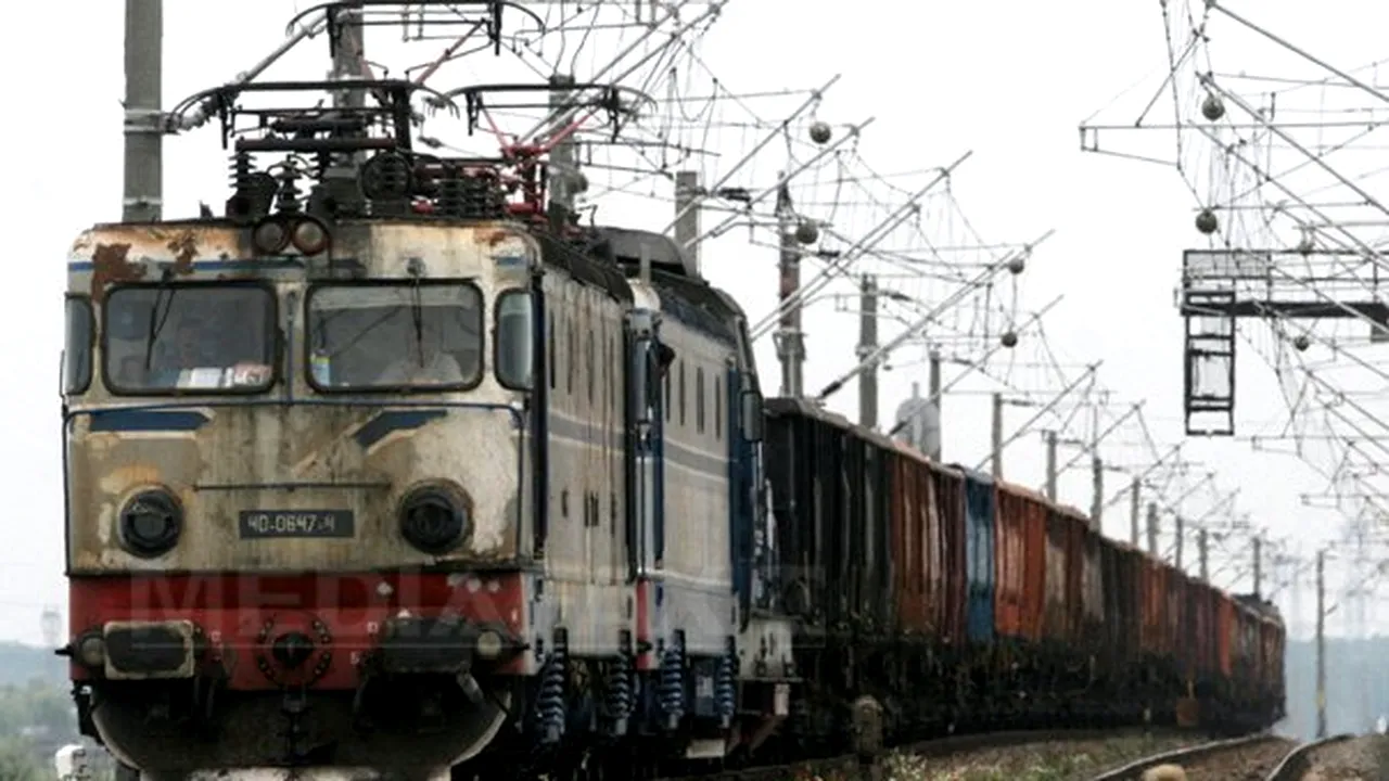 Traficul feroviar a fost reluat pe magistrala 900 Timişoara - Bucureşti şi pe magistrala 400