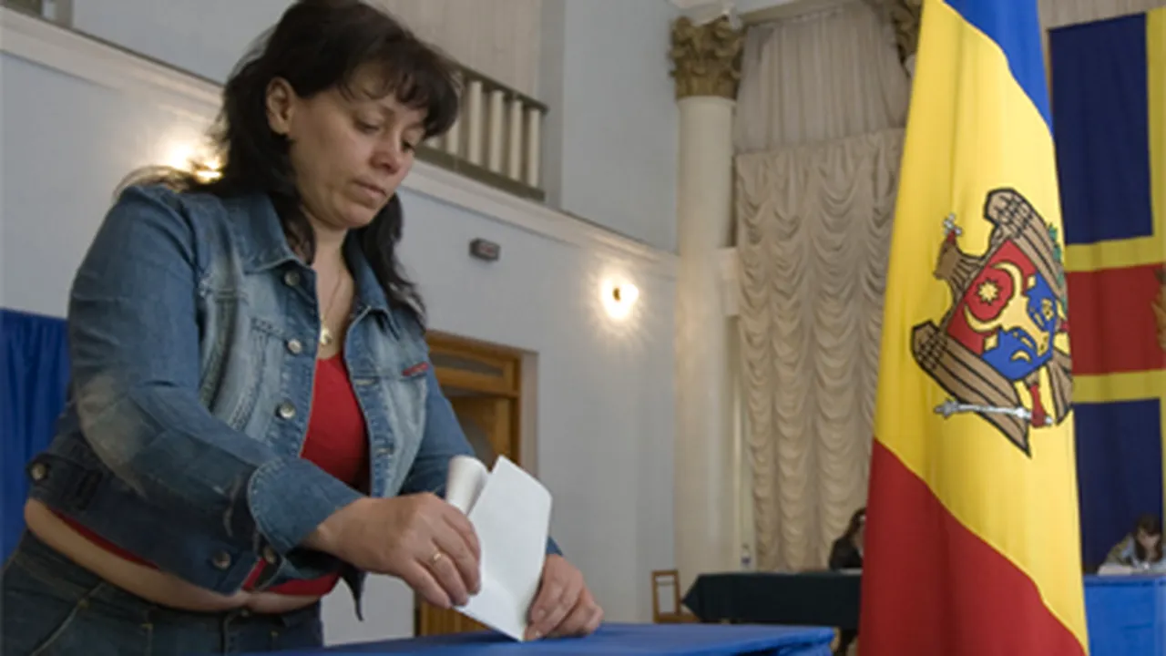Aproximativ 3.500 de observatori vor monitoriza scrutinul parlamentar din R. Moldova