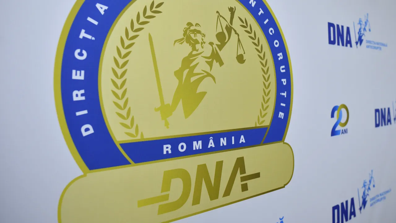 Directorul unei societăţi de stat a fost reţinut pentru luare de mită