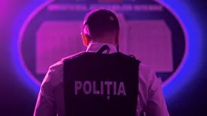 Femeie de 24 de ani, suspectată că a înjunghiat un bărbat într-un apartament din Constanța
