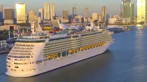 Nu au mai mâncat de trei zile.14 români sunt în greva foamei pe un vas de croazieră