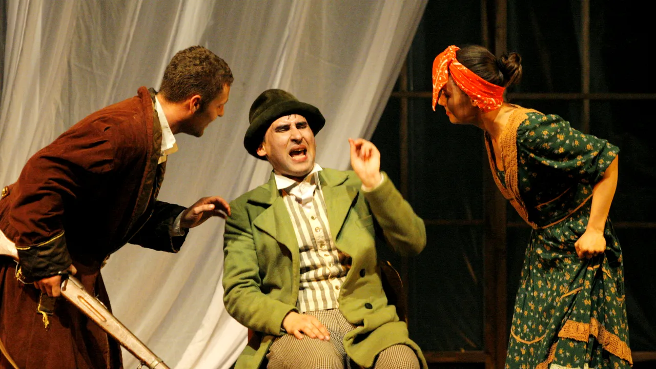 Teatrul Naţional I.L.Caragiale îşi suspendă toate spectacolele programate în săli