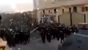 Incidente grave înaintea unui meci din Egipt: Cel puţin 30 de suporteri au murit. Prima ligă egipteană a fost suspendată - VIDEO