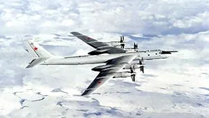 Două bombardiere ruse, observate în apropierea spaţiului aerian britanic