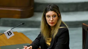 POLITIC Buzoianu anunță semnarea contractului pentru studiul de fezabilitate al perdelelor forestiere