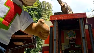 Dino Parc Râşnov şi Tedi îi invită pe copii la Festivalul Veseliei