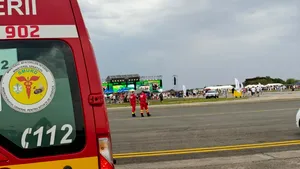Furtuna violentă a oprit un spectacol din Timișoara și a făcut 10 victime