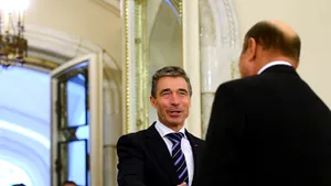 Vizita şefului NATO la Bucureşti. Care este miza numirii unui român în conducerea organizaţiei. Dezbatere Gândul LIVE