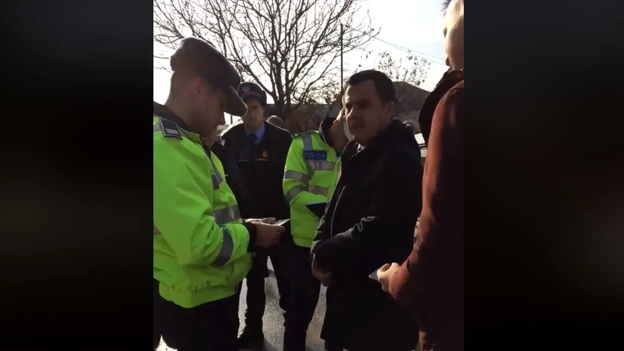 PNL Vrancea: Un primar PSD a trimis poliţiştii să ne intimideze/ Edilul: Depun plângere | VIDEO