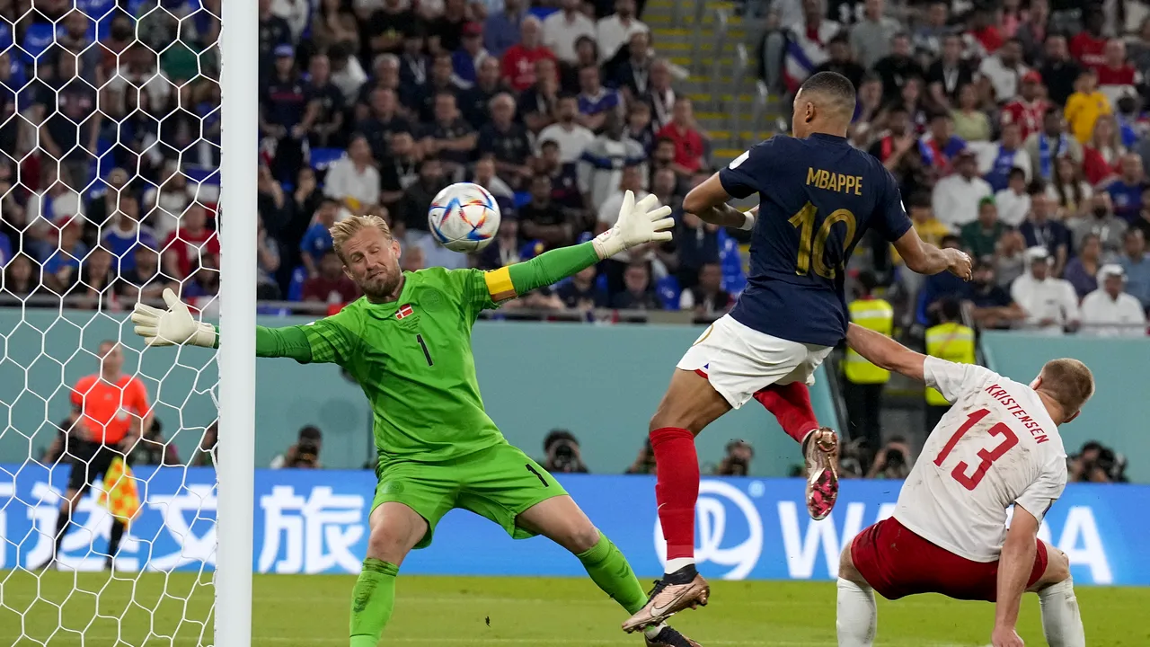 Cupa Mondială din Qatar: Franţa, prima echipă care se califică în optimile competiţiei