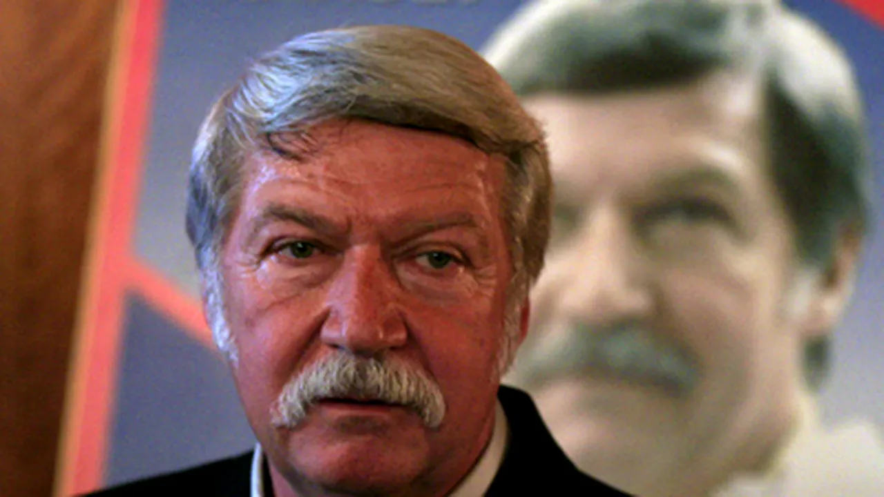Bela Karoly nu mai candidează la Camera Deputaţilor, ci la Senat