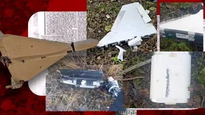 Dronă rusească găsită în Vaslui. A căzut în curtea unui localnic. Drone rusești au intrat în România pentru prima dată pe timp de zi. MApN: Piloții au avut autorizare „de a angaja ținta aeriană” UPDATE: O dronă a căzut peste o casă în Republica Moldova