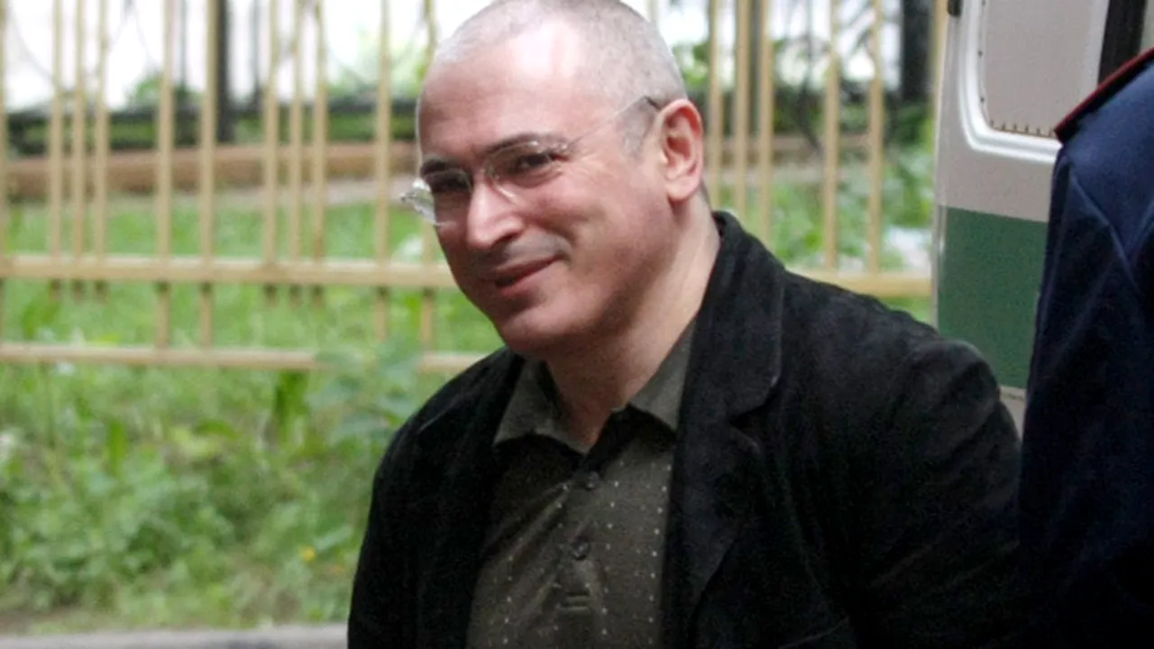 Mihail Hodorkovski intră în greva foamei, în semn de protest faţă de neaplicarea legilor