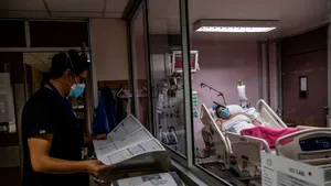 Încă un judeţ depăşeşte 1.000 de cazuri de coronavirus. Cu 88 de noi îmbolnăviri, Bucureşti trece de 3.000 de cazuri. Doar 6 judeţe cu ZERO infectări depistate