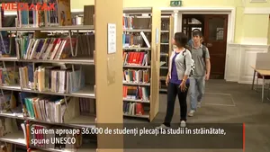 O dilemă pentru 8.000 de tineri. Mai mergi sau nu la studii în străinătate, anul acesta?