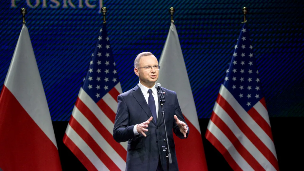 Președintele Poloniei îndeamnă SUA să mute arme nucleare pe teritoriul polonez: „ar trebui să existe o deplasare a infrastructurii NATO spre est”