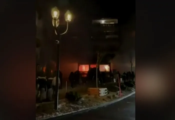 Breaking News Explozie și incendiu în stațiunea de schi elvețiană Crans-Montana. UPDATE Poliție: Câteva zeci de morți și peste 100 de răniți