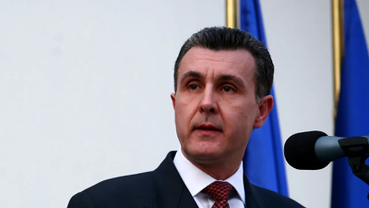 Principele Radu:Patru greşeli au agravat criza economică